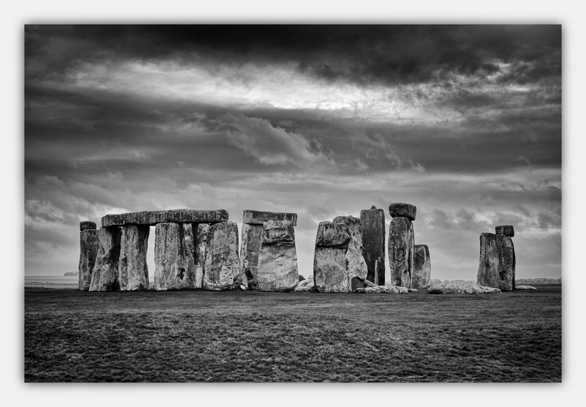 stonehenge1.jpg